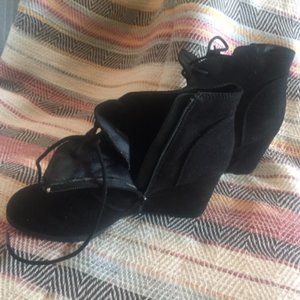 COPY - American Rag CEI Black Wedge Lace-up Bootie size 9